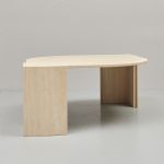 1088 4241 COFFEE TABLE